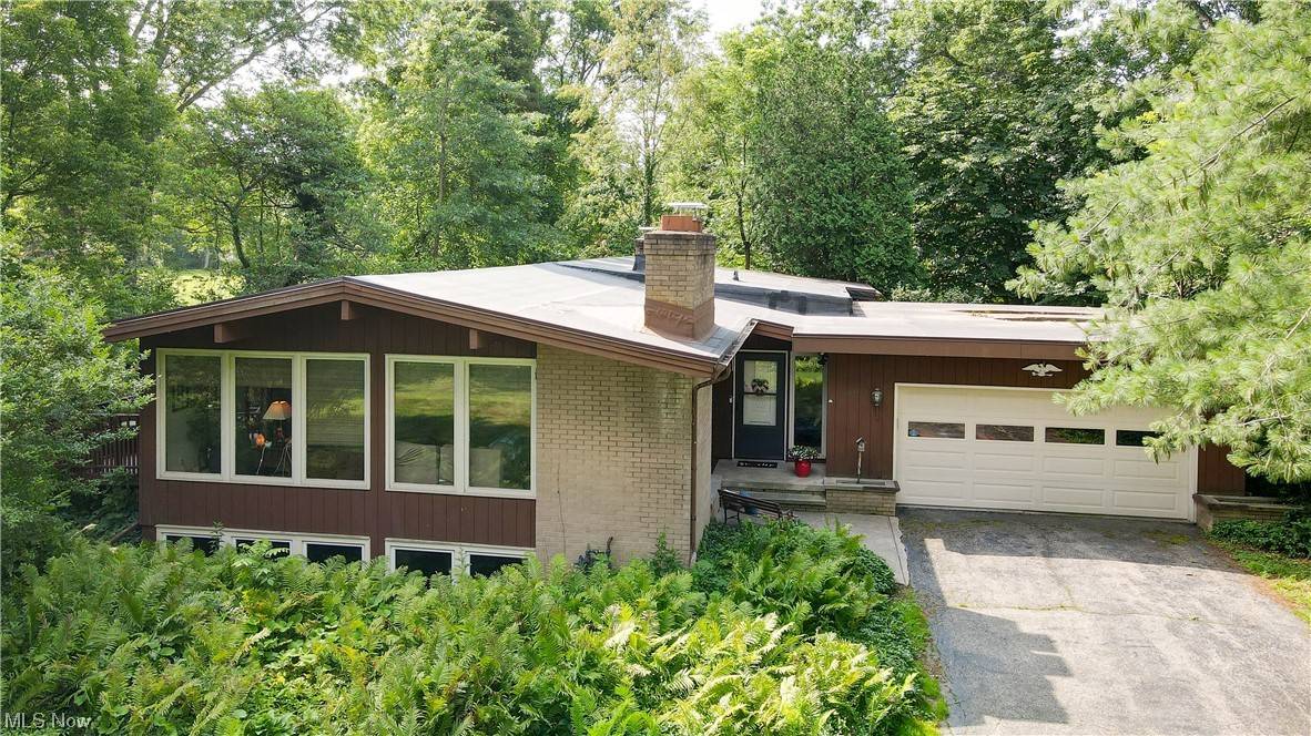 Valley View, OH 44125,9858 Gleeson DR