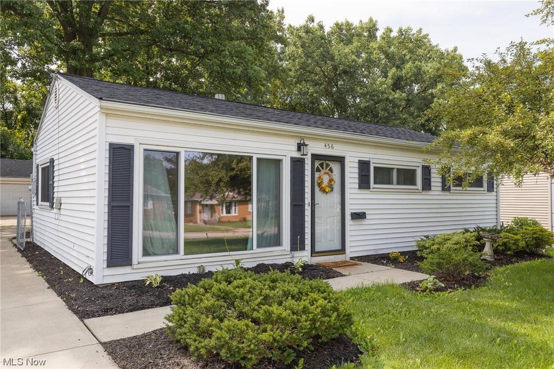 Berea, OH 44017,456 N Rocky River DR