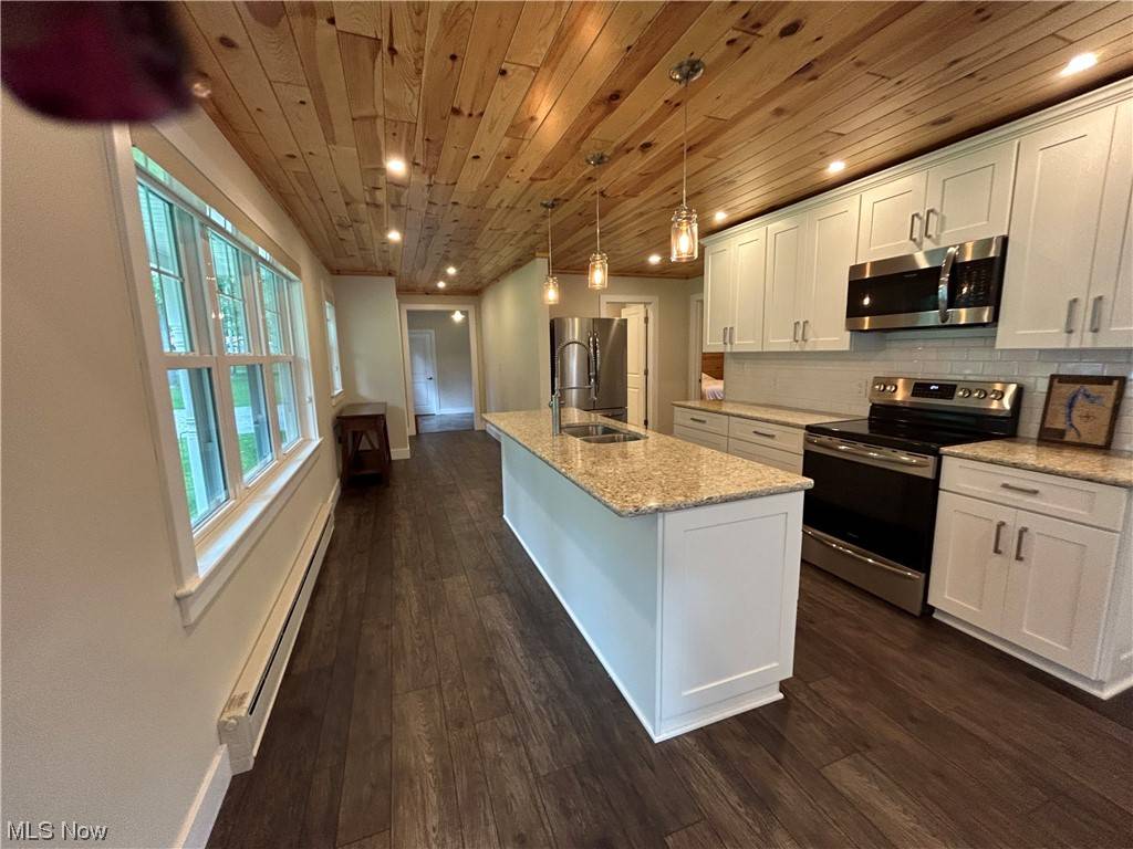 Andover, OH 44003,6002 Bole DR