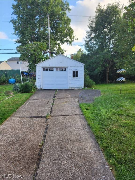 Parma, OH 44134,4411 Grantwood DR