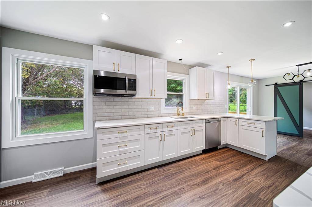 Mayfield Village, OH 44143,6766 Eastgate DR