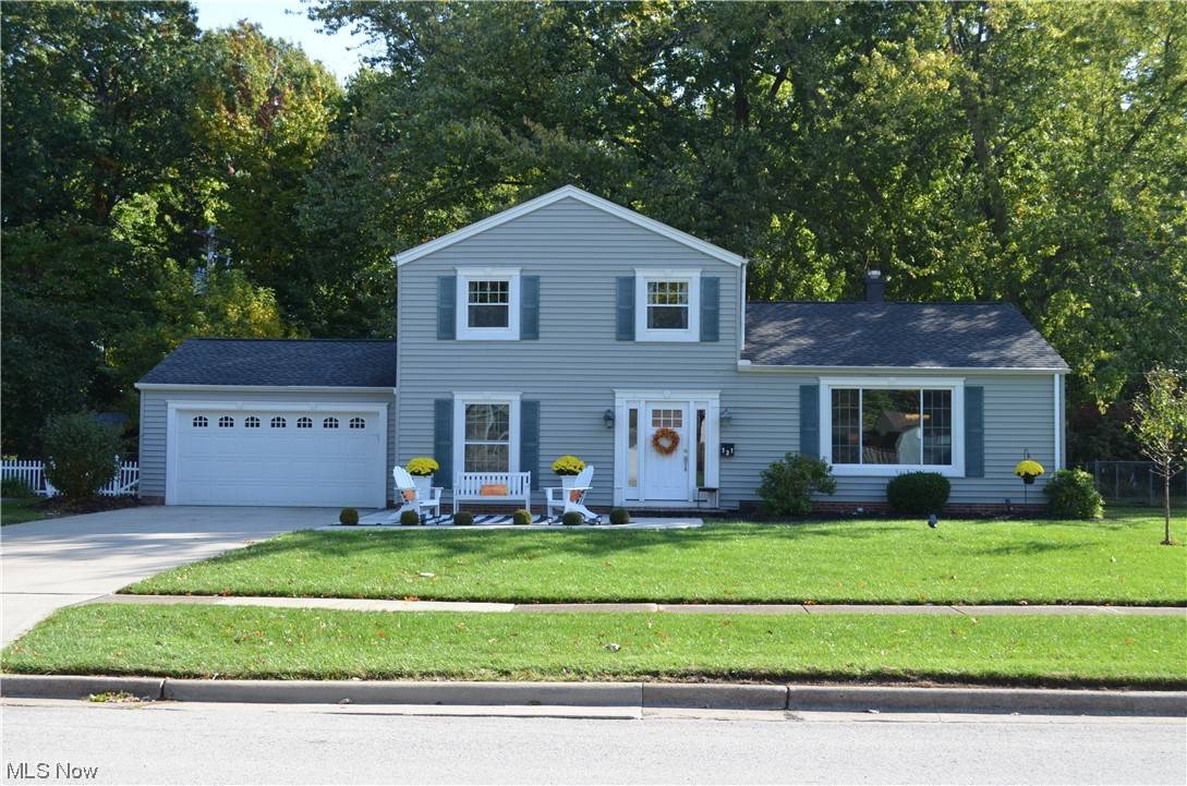 Avon Lake, OH 44012,131 Ashwood DR