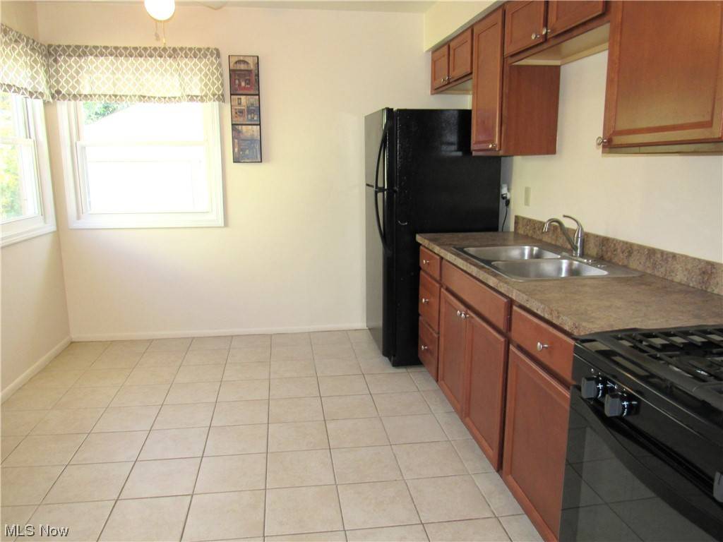 Cleveland, OH 44135,4389 W 155th ST