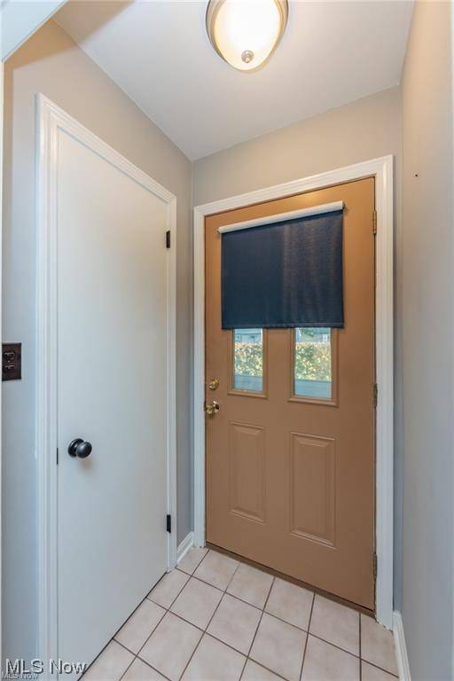 Lyndhurst, OH 44124,5660 Cherokee DR