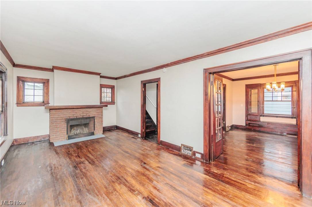 Cleveland Heights, OH 44118,3297 E Fairfax RD