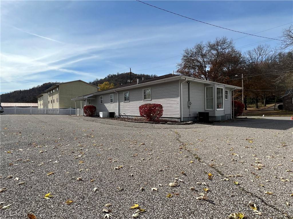 Yorkville, OH 43971,850 Market ST