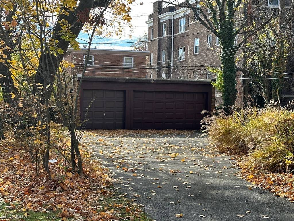 Shaker Heights, OH 44120,14420 Onaway RD