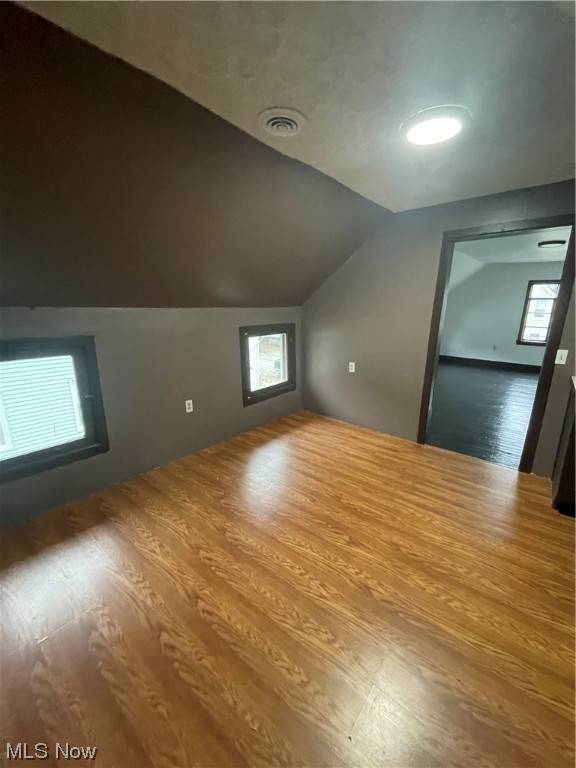 Cleveland, OH 44102,5910 Pilsen AVE