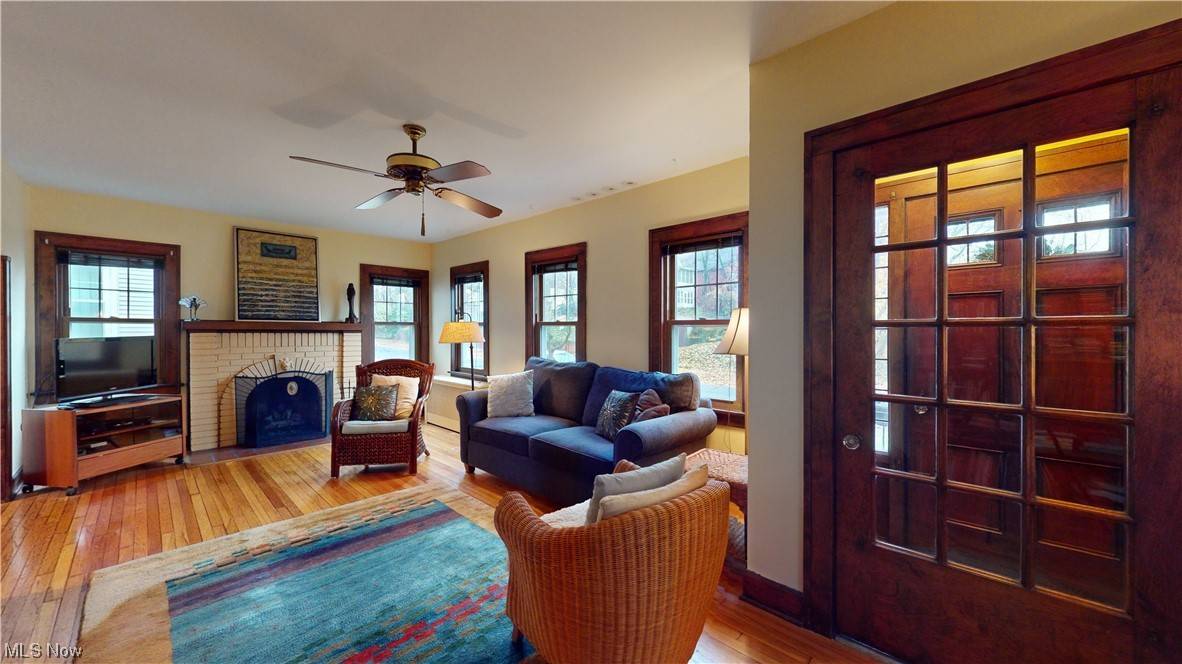 Shaker Heights, OH 44122,3550 Glencairn RD