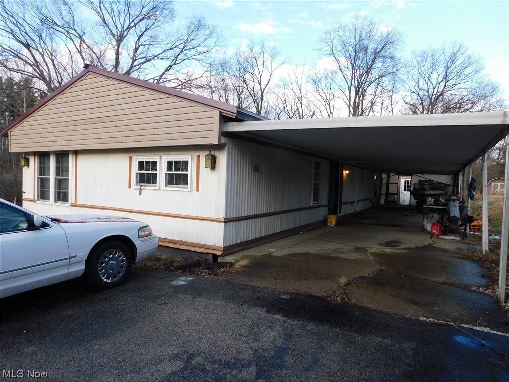 St. Clairsville, OH 43950,66681 Country Club RD