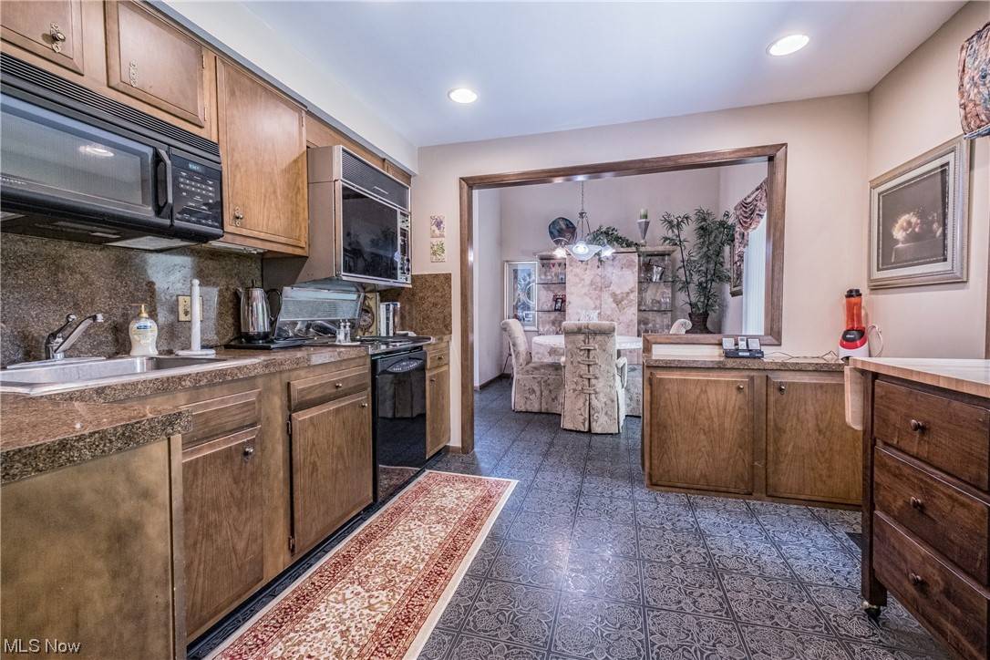 Canton, OH 44718,3300 Fulton DR NW
