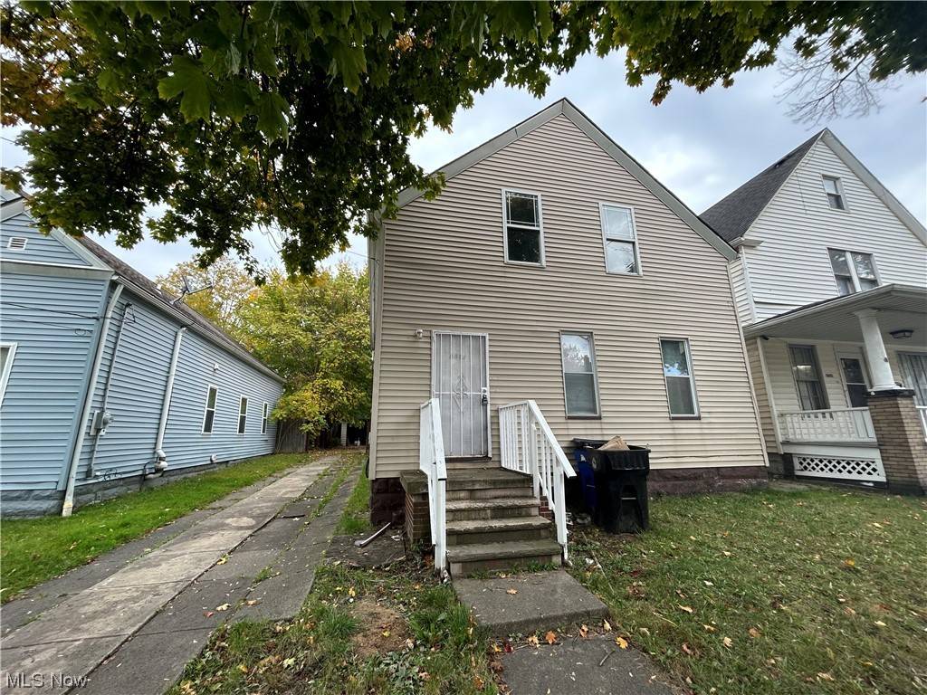 Cleveland, OH 44105,3613 E 59th ST