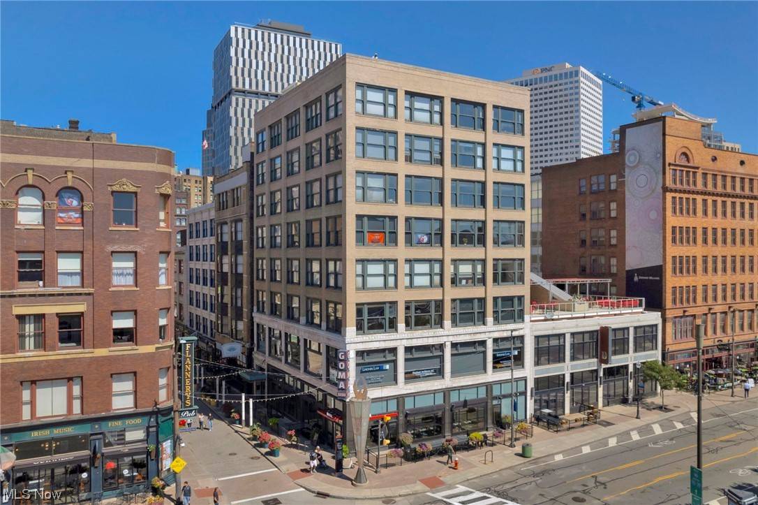 Cleveland, OH 44115,2077 E 4th #6-W
