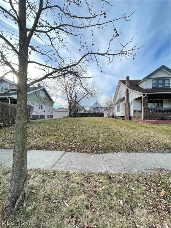 Shaker Heights, OH 44120,3598 Menlo