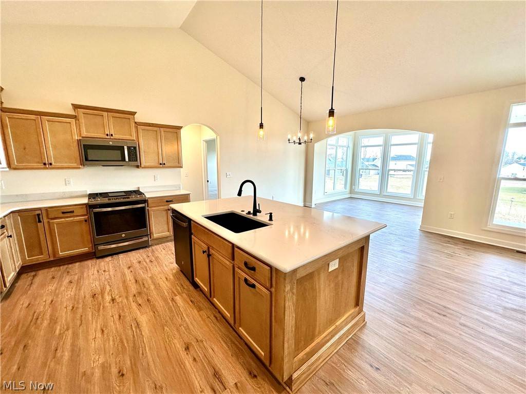 Uniontown, OH 44685,2452 Ledgestone DR NW