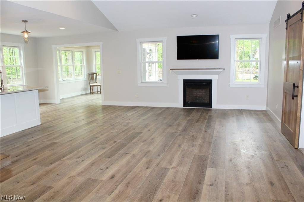 Columbiana, OH 44408,255 Lucretia LN