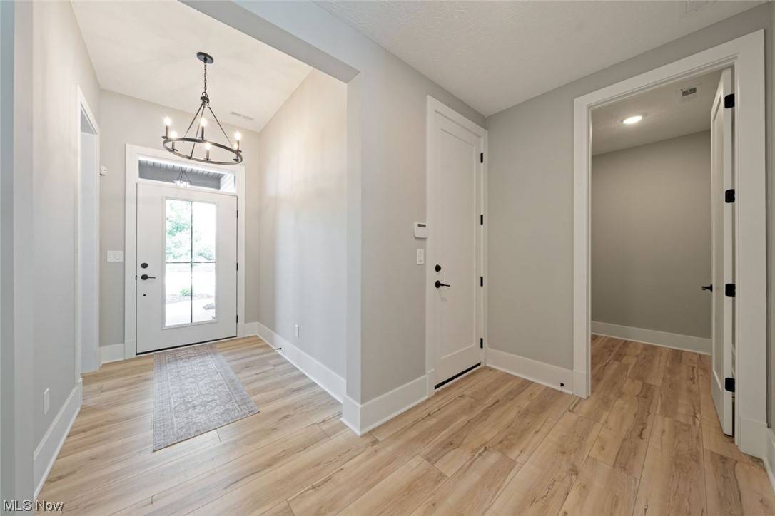 Medina, OH 44256,6127 Grey Heron DR