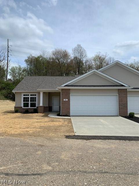 Massillon, OH 44647,948 Queen Anne DR NW