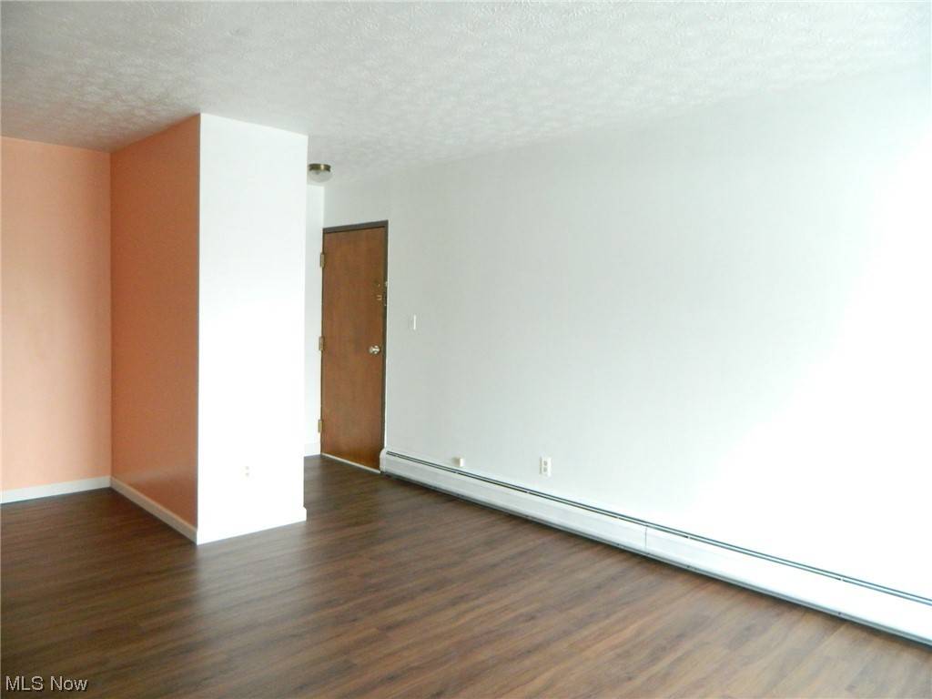 Northfield, OH 44067,10744 Valley View RD #B-8
