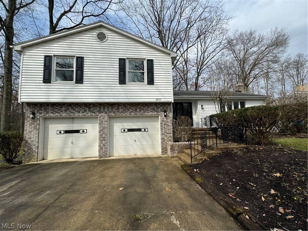 Youngstown, OH 44505,2033 Burning Tree LN