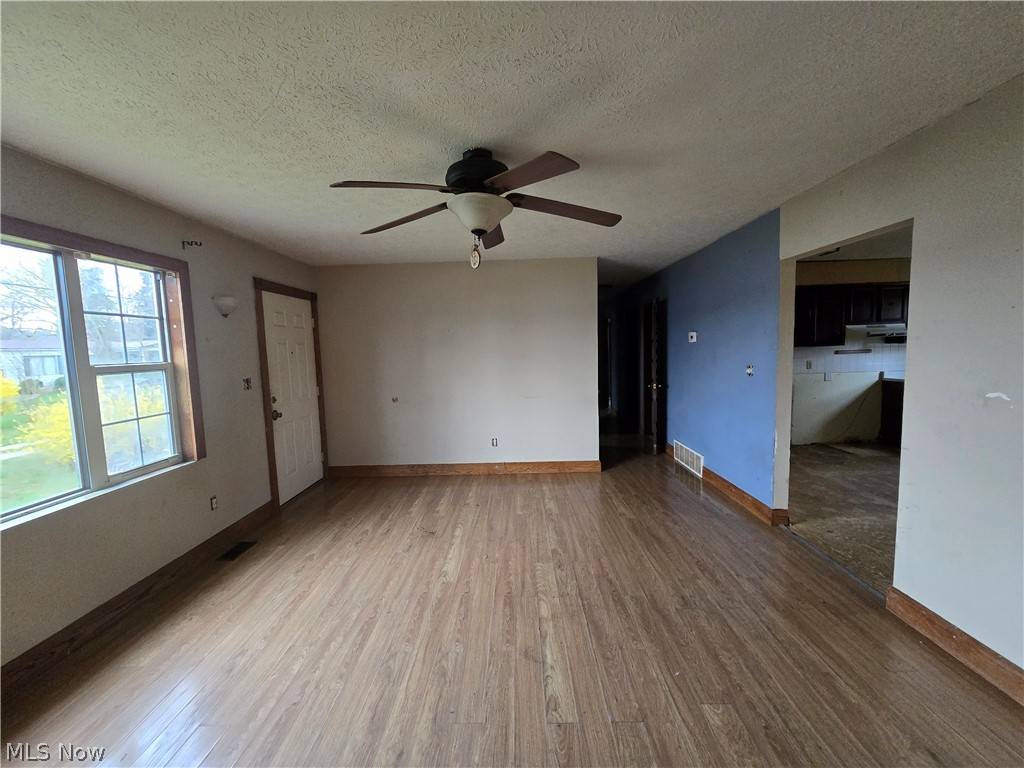 Evans, WV 25241,176 University DR