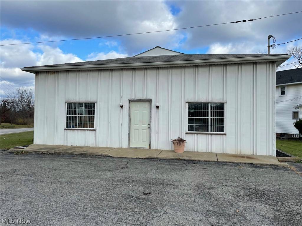 Youngstown, OH 44514,1008 E Calla RD E