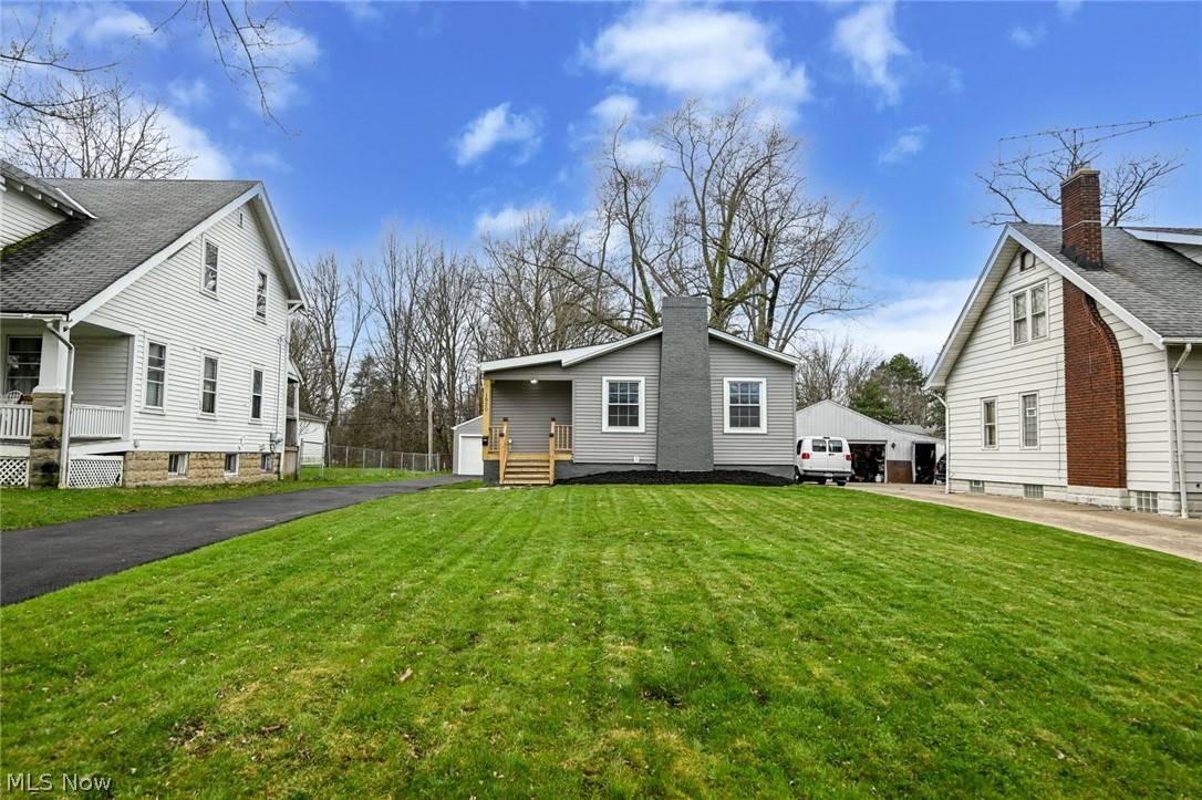 South Euclid, OH 44121,1520 Sheffield RD