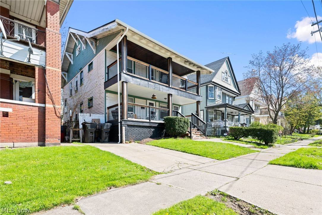 Cleveland, OH 44102,1421 W 107th ST
