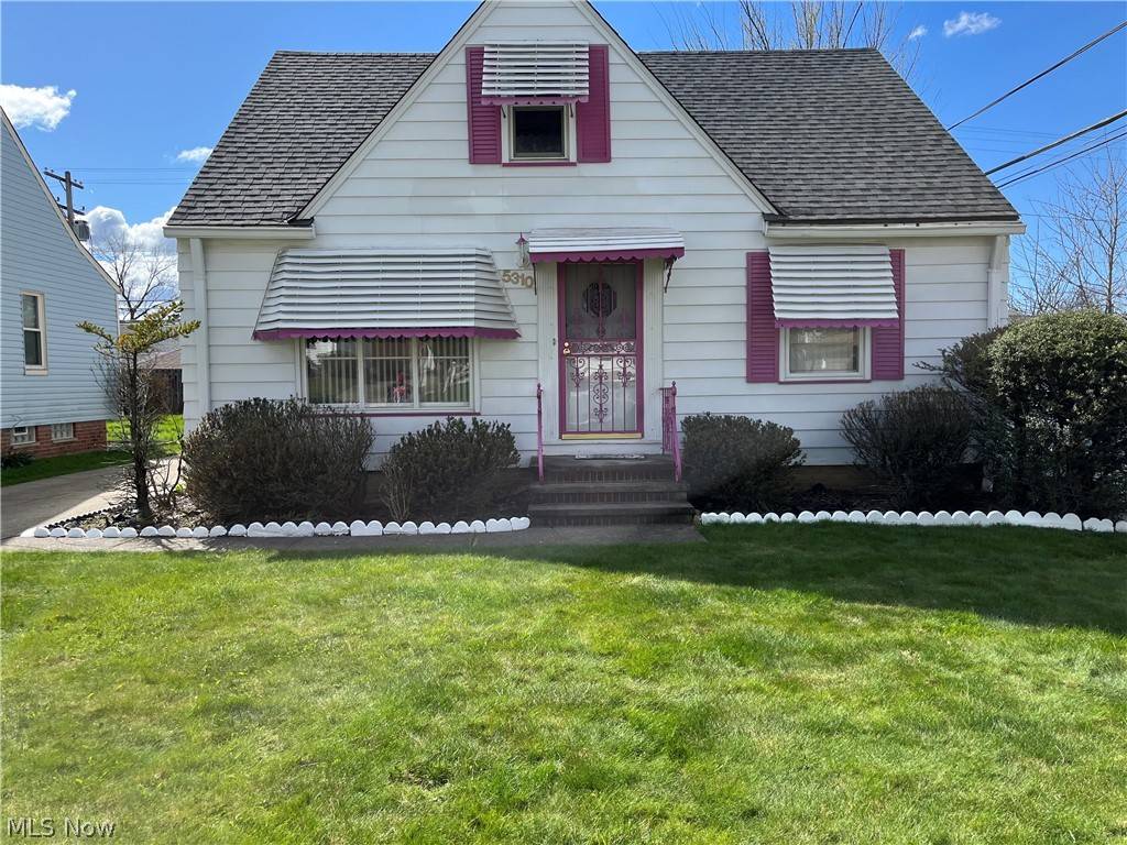 Maple Heights, OH 44137,5310 Elmwood AVE