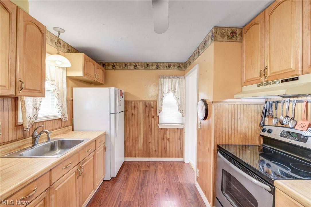 Fairview Park, OH 44126,5286 W 220th ST