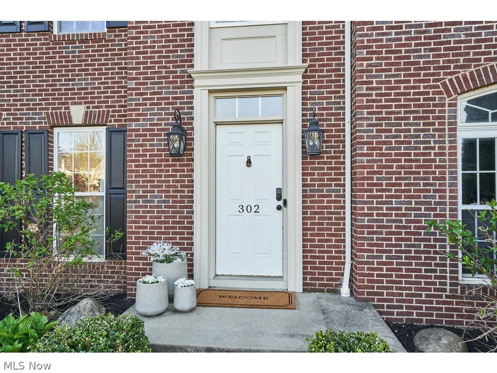 Copley, OH 44321,302 Alexander CT