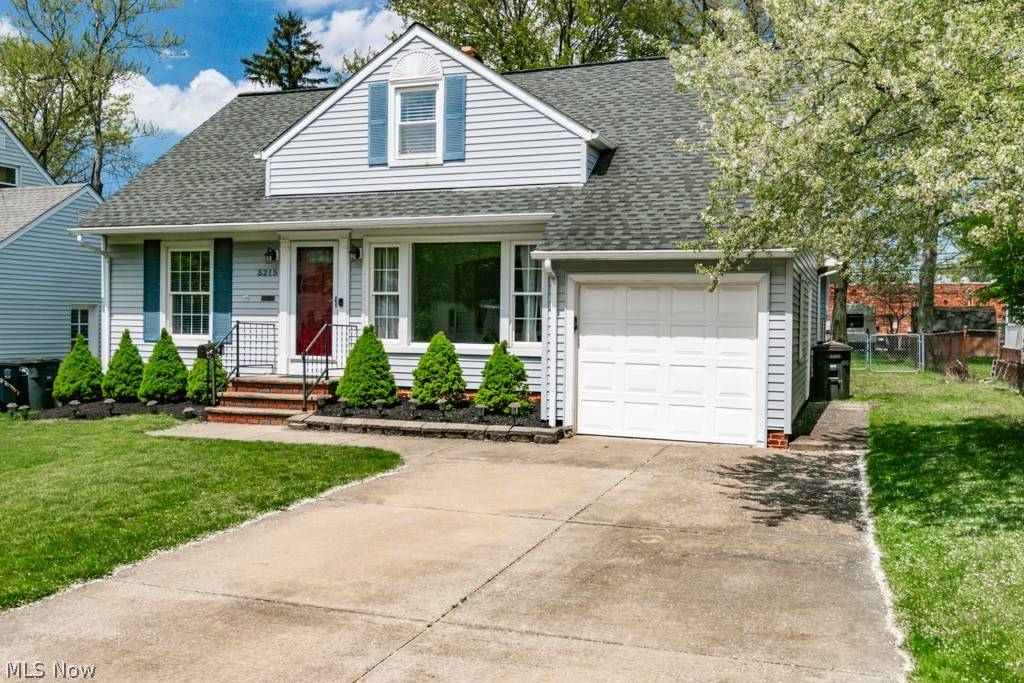 Lyndhurst, OH 44124,5215 Case AVE