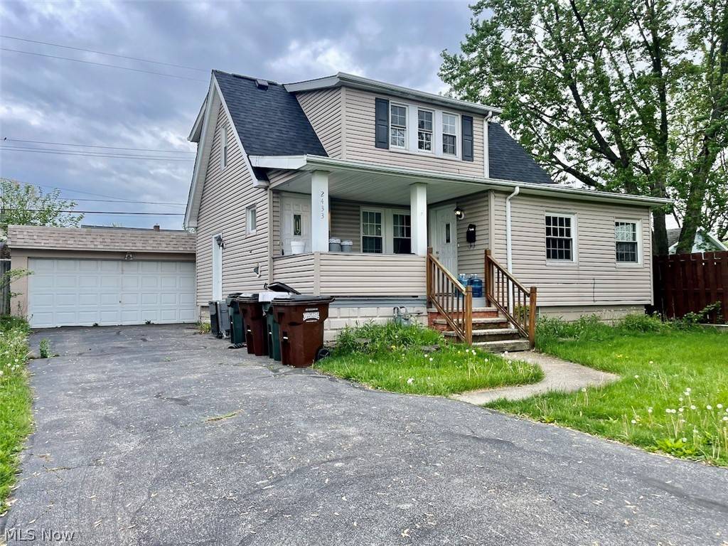 Parma, OH 44134,2433 Tuxedo AVE