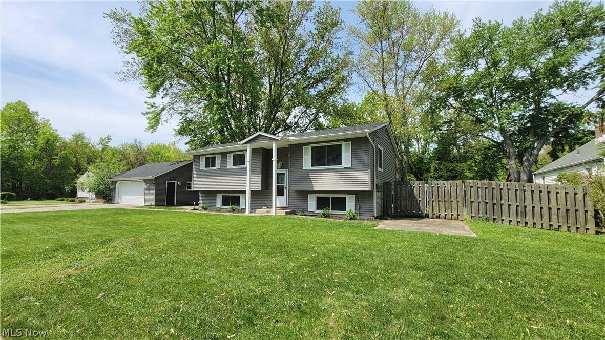 Sheffield Lake, OH 44054,364 Abbe RD