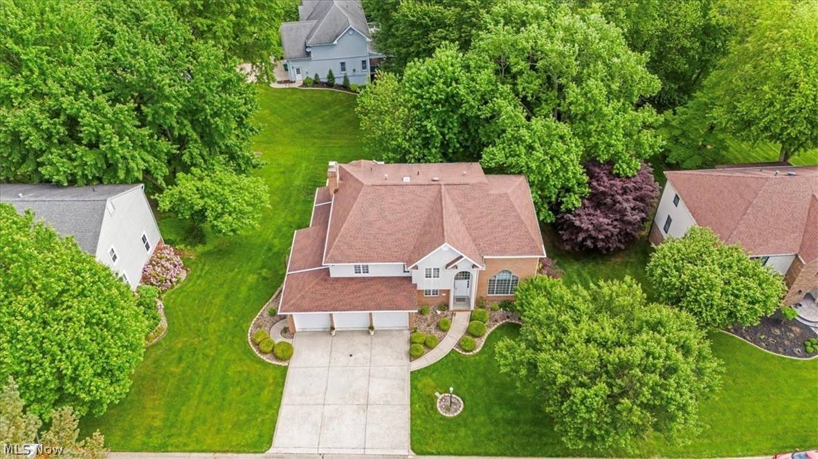Vienna, WV 26105,1405 Greenmont Hills DR