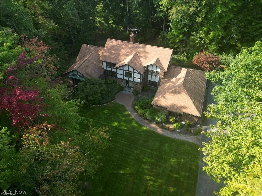 Chardon, OH 44024,10554 Hemlock Ridge DR