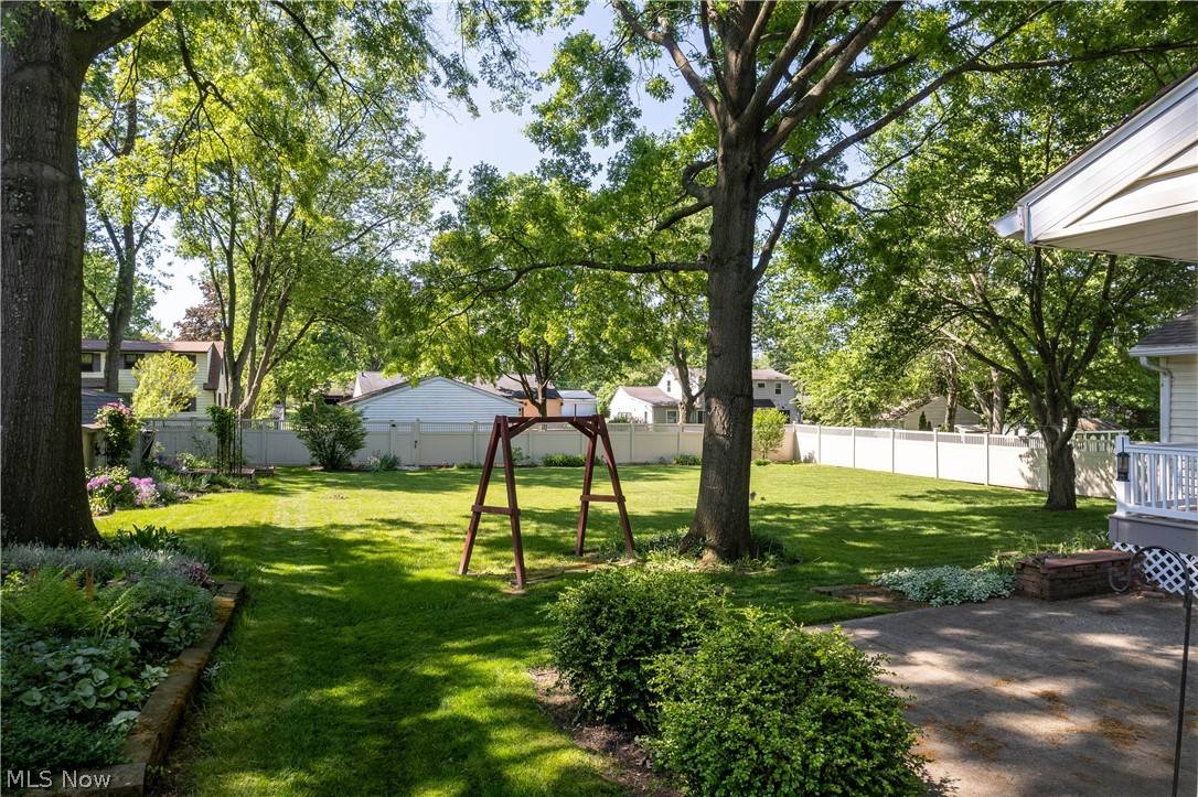 Wadsworth, OH 44281,229 Longview DR