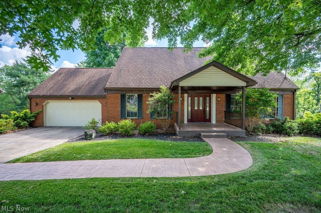Parkersburg, WV 26104,235 North Hills DR