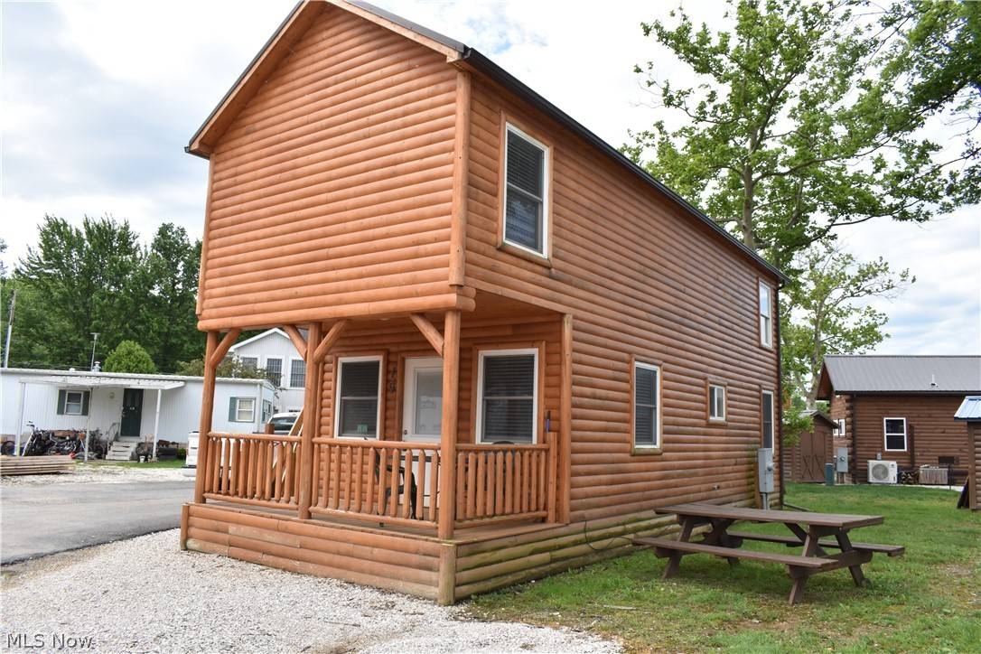 Ashtabula, OH 44004,5919 Lake RD W #19