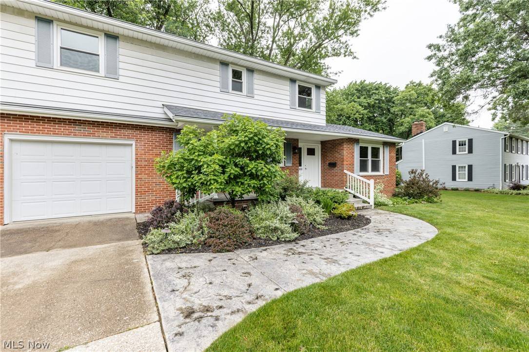 Wadsworth, OH 44281,300 Tanglewood TRL