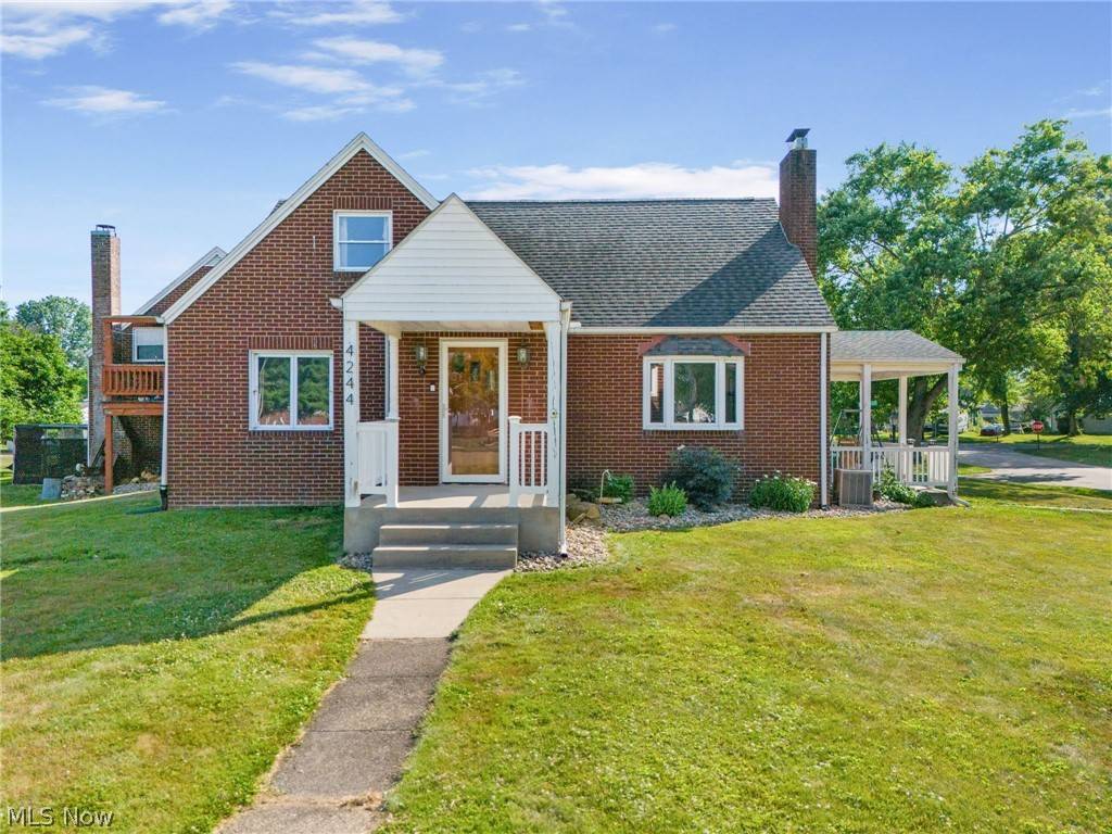 Sandyville, OH 44671,4244 Laffer SQ