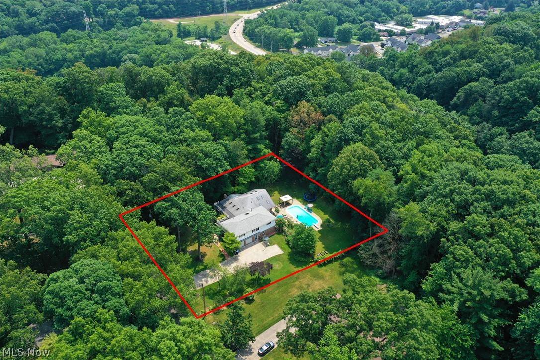 Akron, OH 44303,397 Nob Hill DR