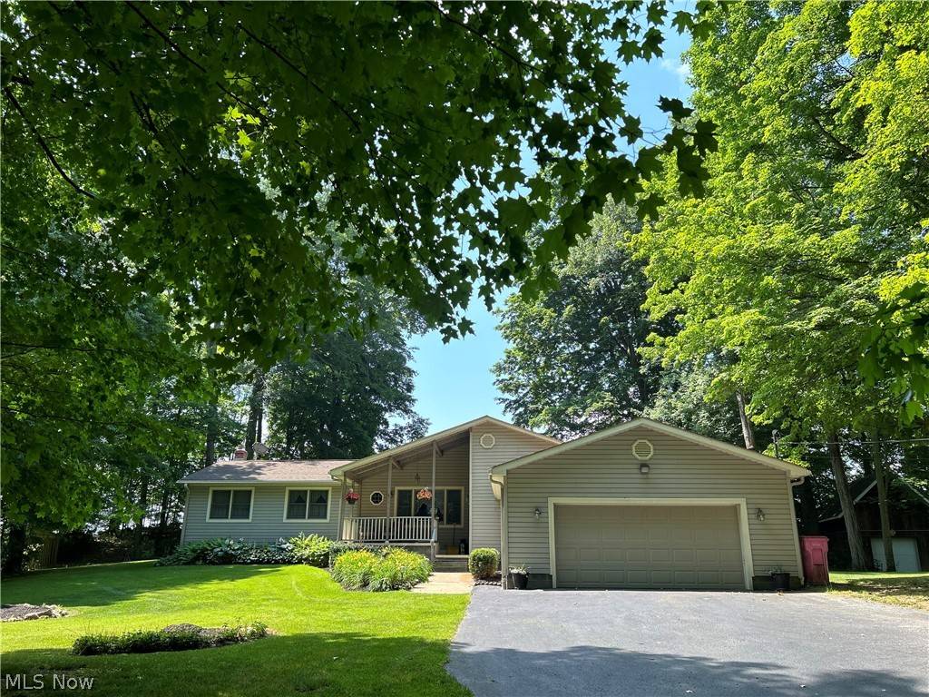 Burton, OH 44021,12541 Burton Heights BLVD