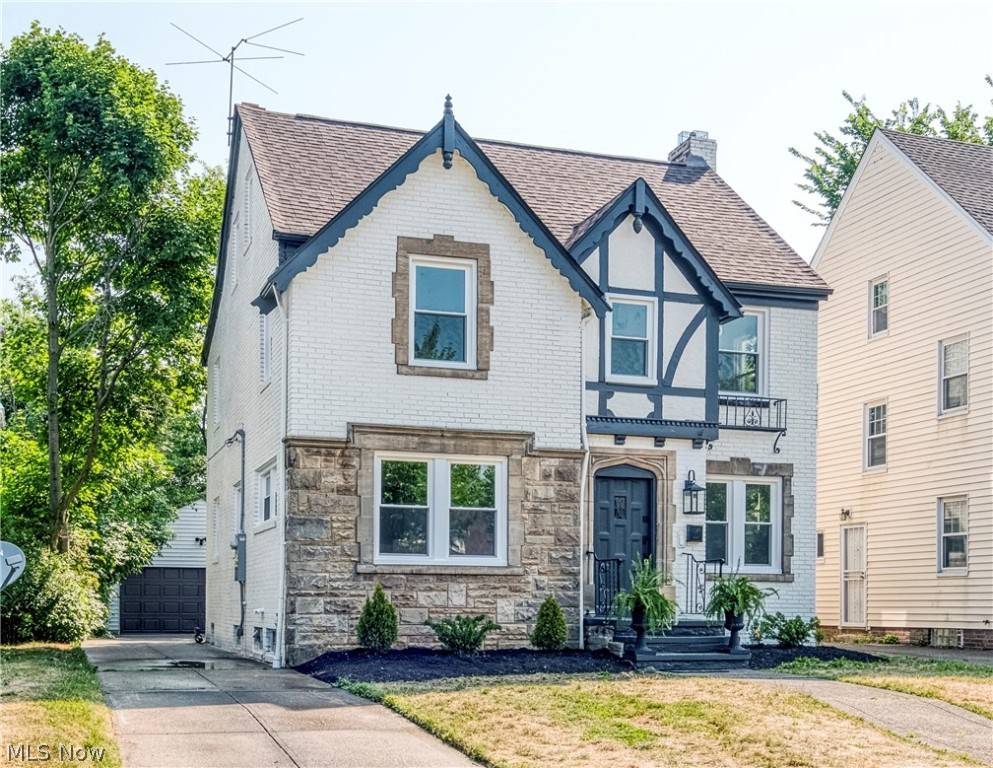 University Heights, OH 44118,2211 Jackson BLVD