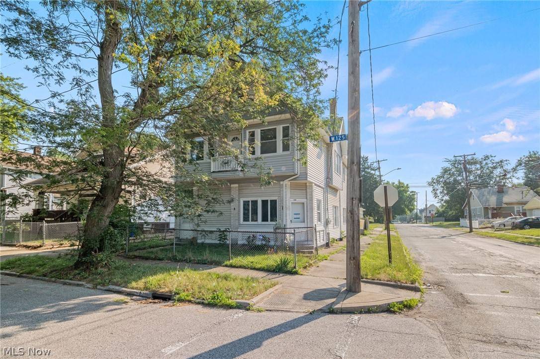 Cleveland, OH 44111,3307 W 125th ST