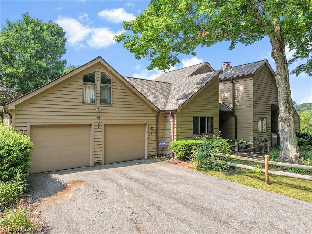 Chagrin Falls, OH 44023,36 Windward WAY