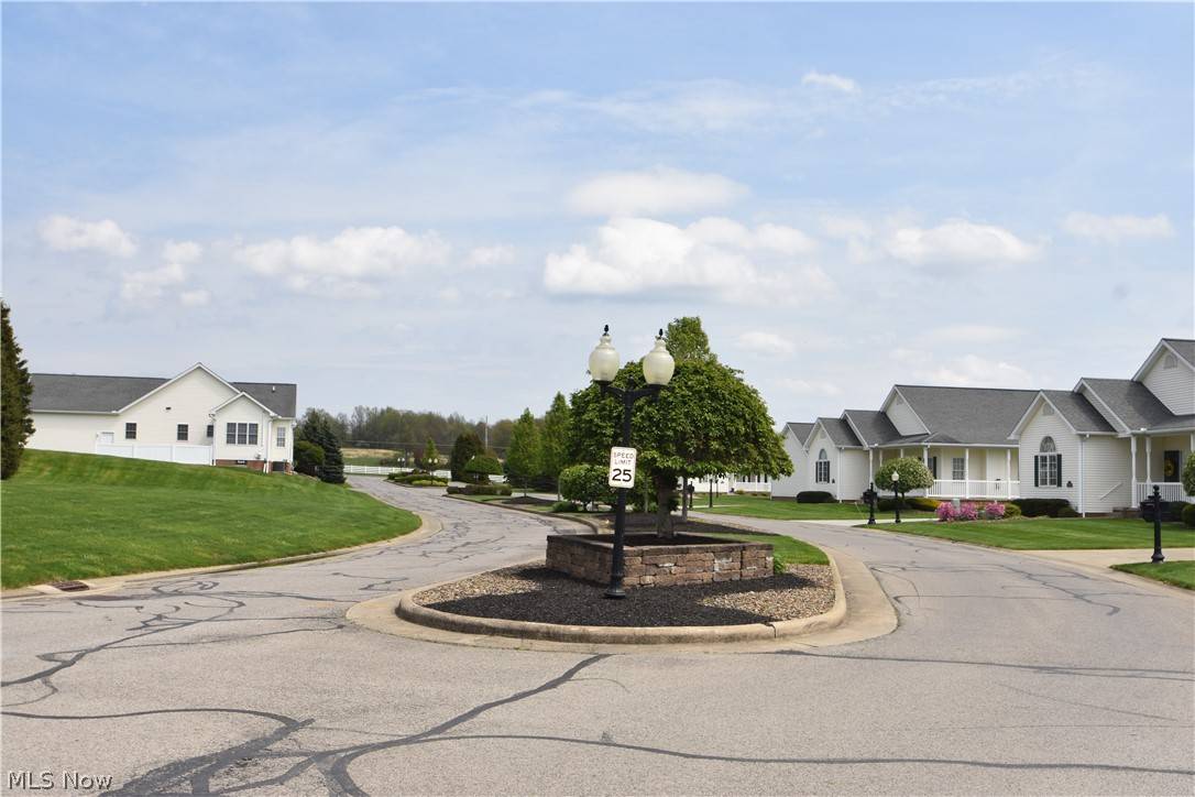 North Lima, OH 44452,1484 Lake Front BLVD