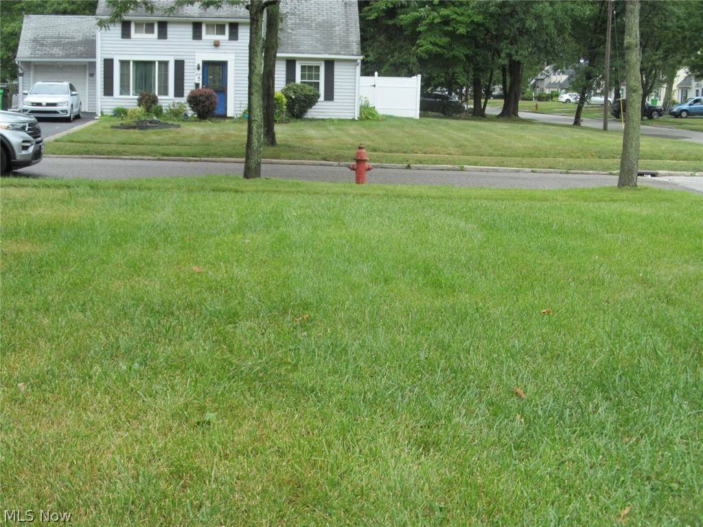 Warrensville Heights, OH 44128,4288 Larkspur LN