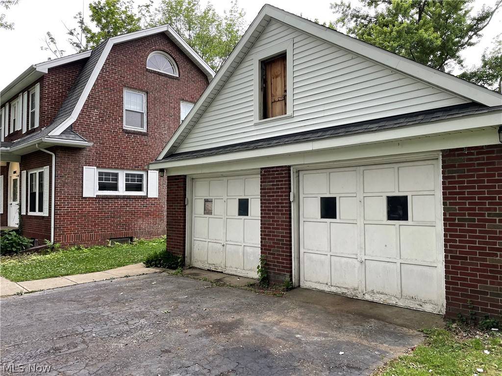 Madison, OH 44057,1356 Oxford DR