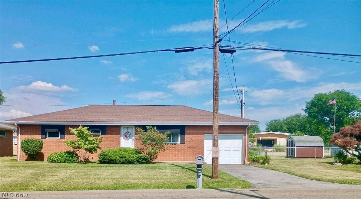 Belpre, OH 45714,304 Stone RD